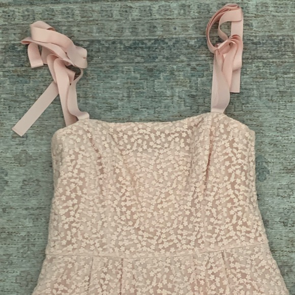 Gal Meets Glam Dress - Picture 7 of 7